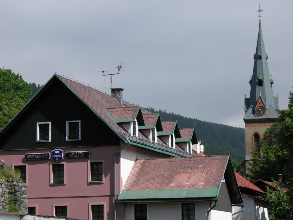 Pension Lipa Horní Maršov Exteriör bild